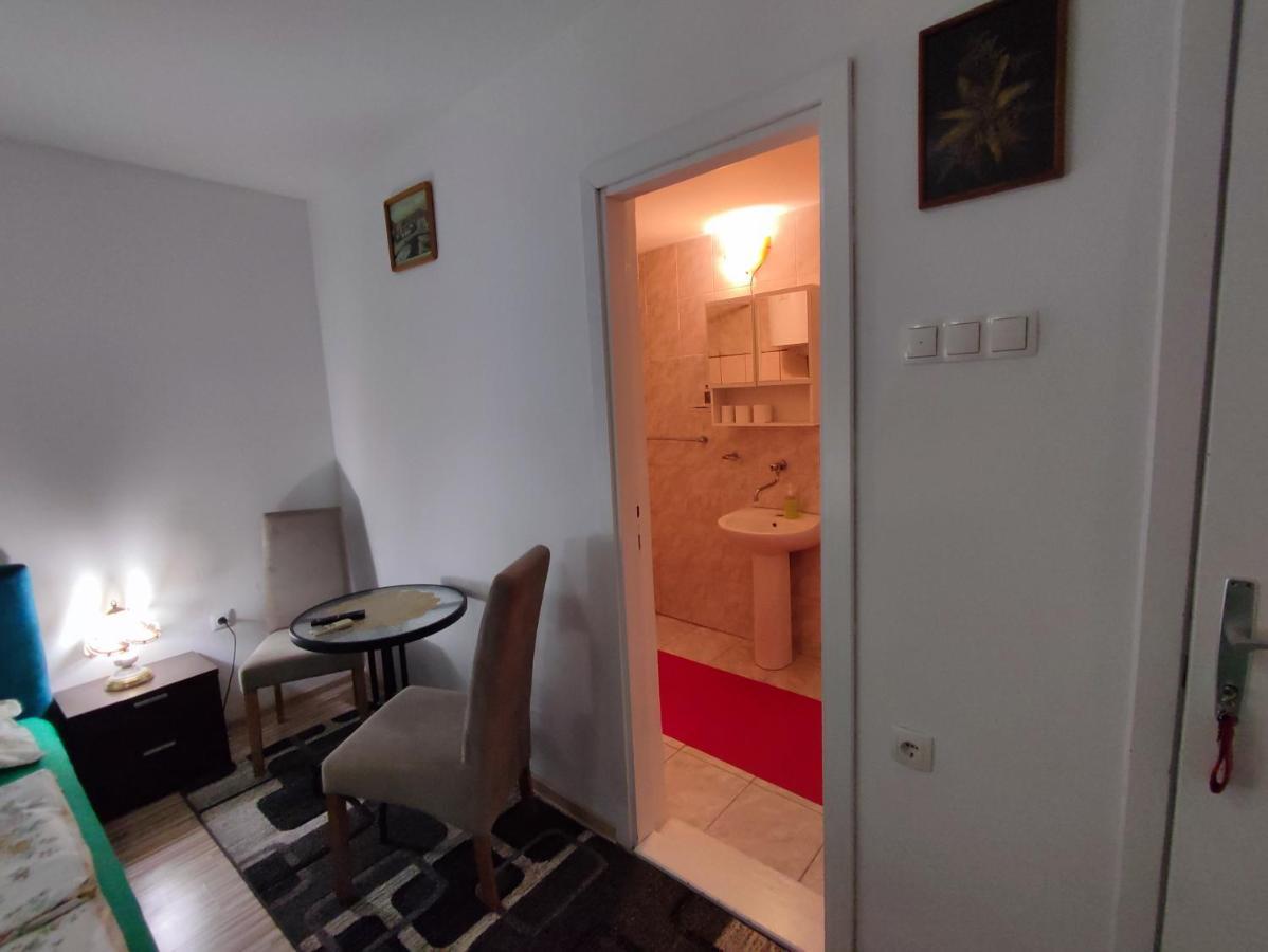 Guest House Nana Мостар Екстериор снимка