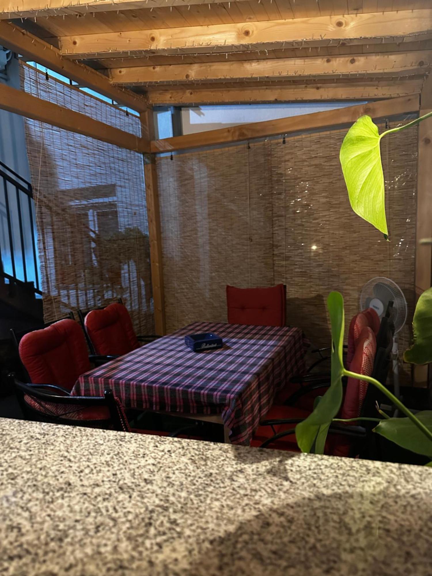 Guest House Nana Мостар Екстериор снимка