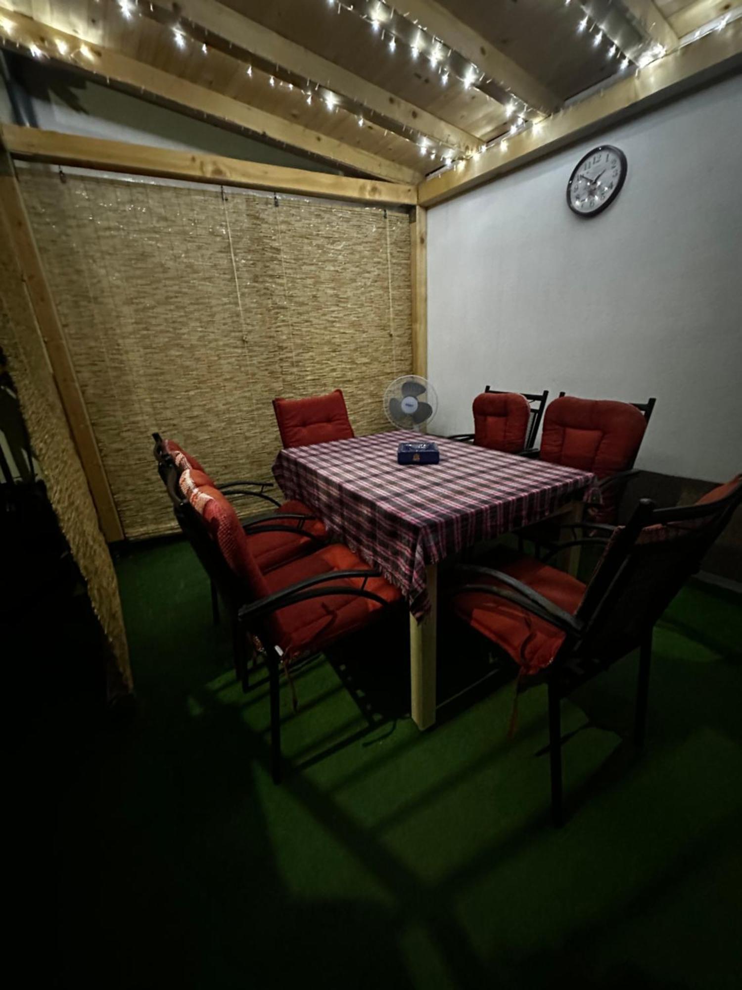 Guest House Nana Мостар Екстериор снимка