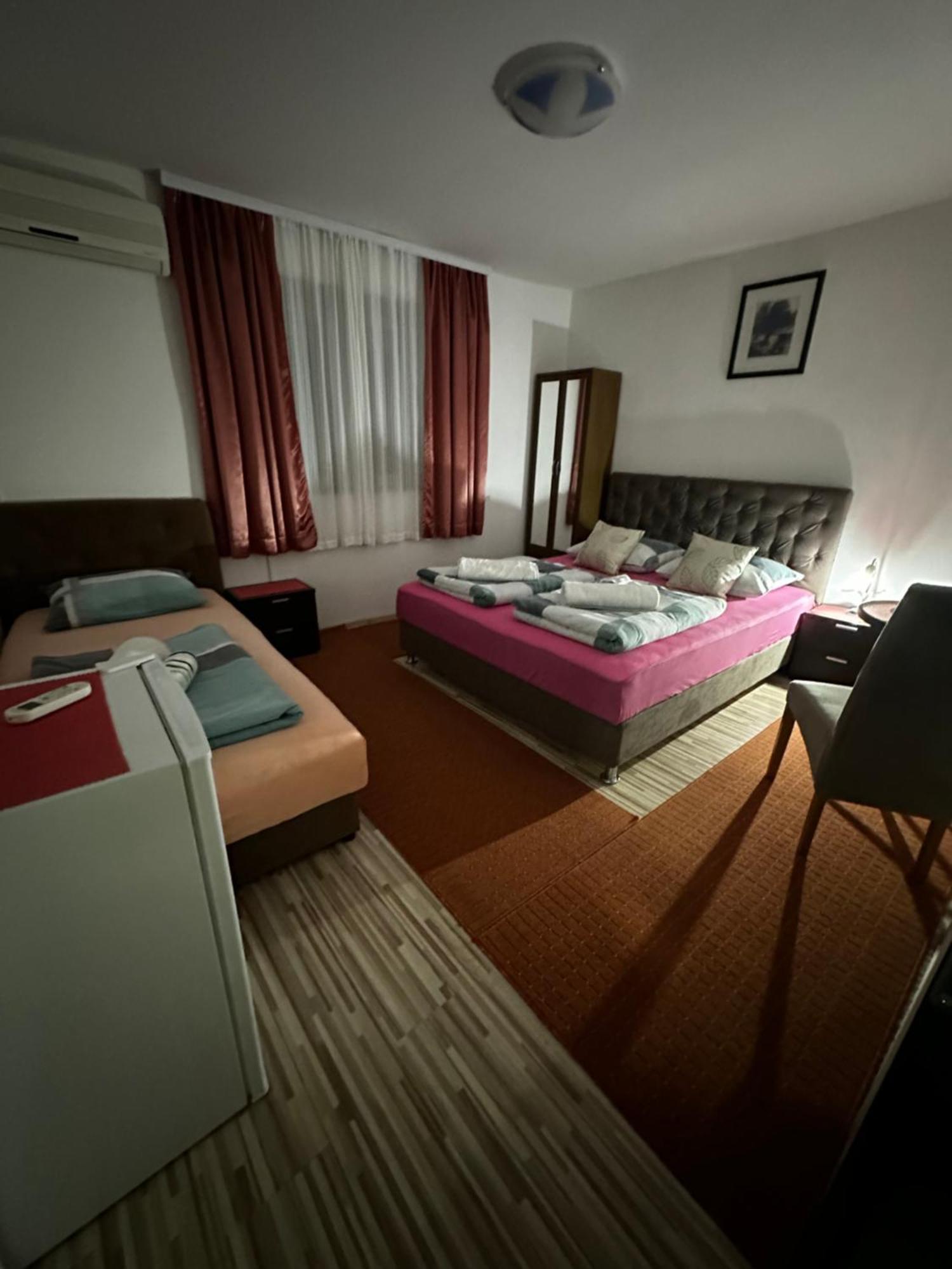 Guest House Nana Мостар Екстериор снимка