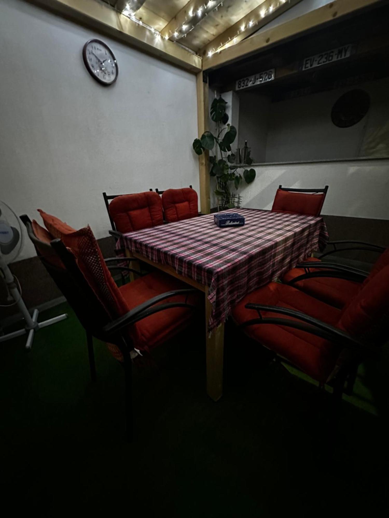 Guest House Nana Мостар Екстериор снимка