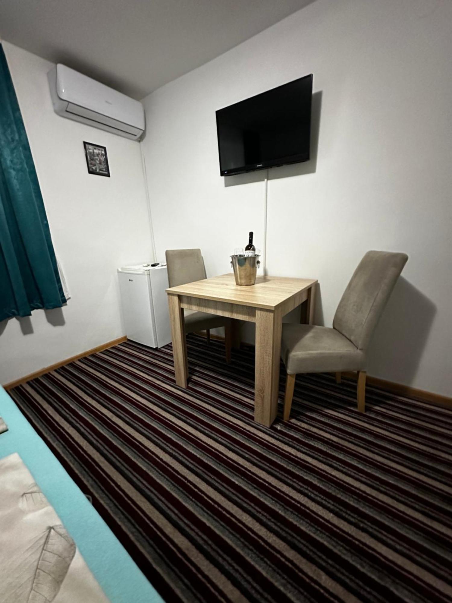 Guest House Nana Мостар Екстериор снимка