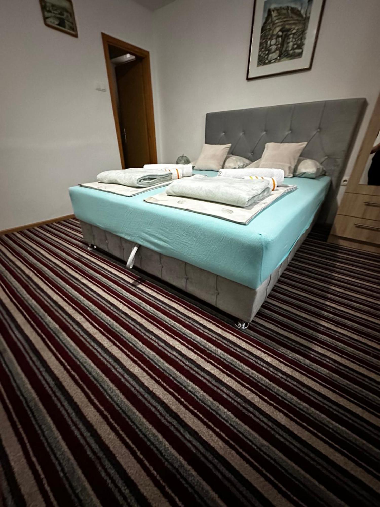 Guest House Nana Мостар Екстериор снимка