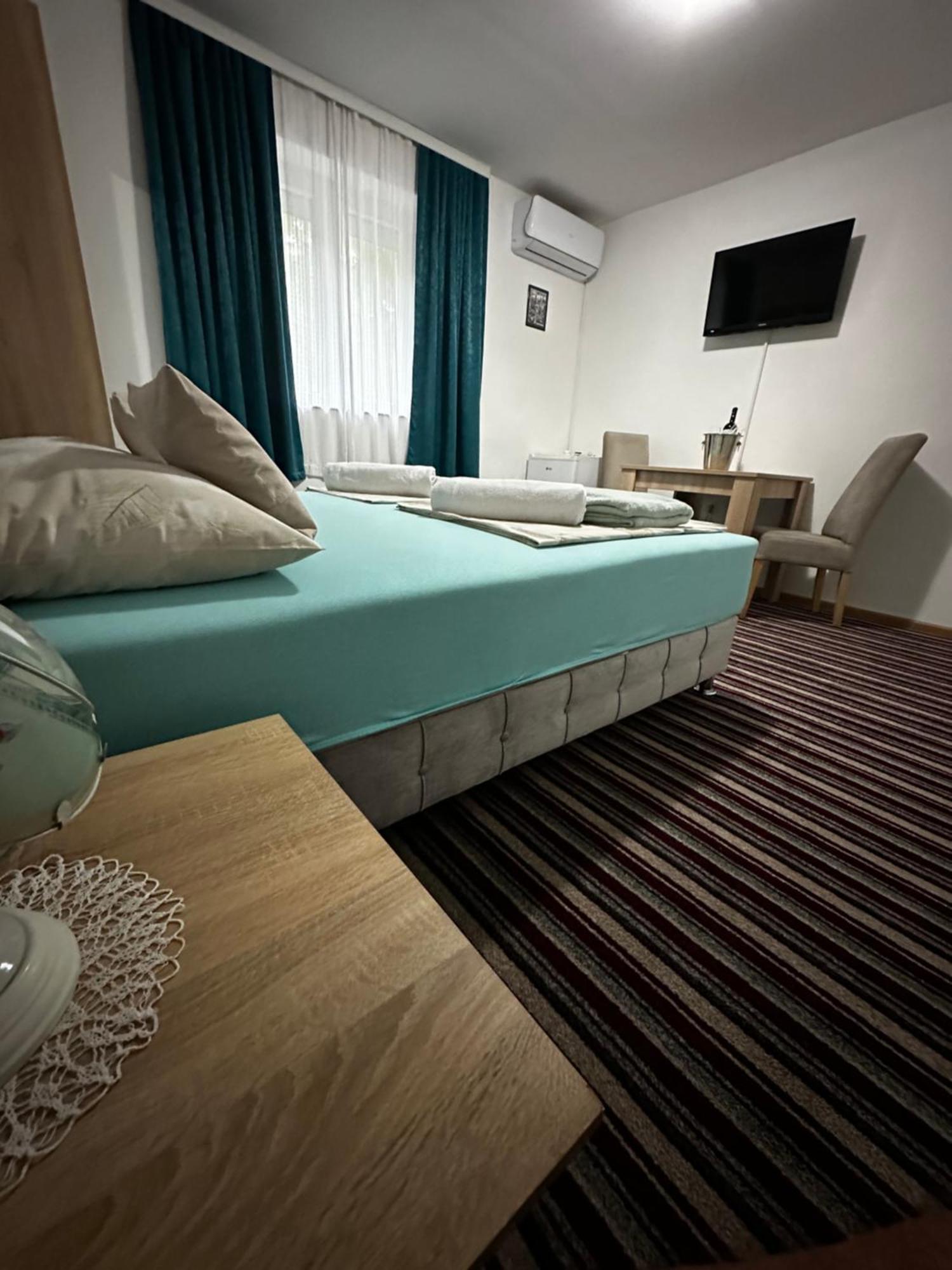 Guest House Nana Мостар Екстериор снимка