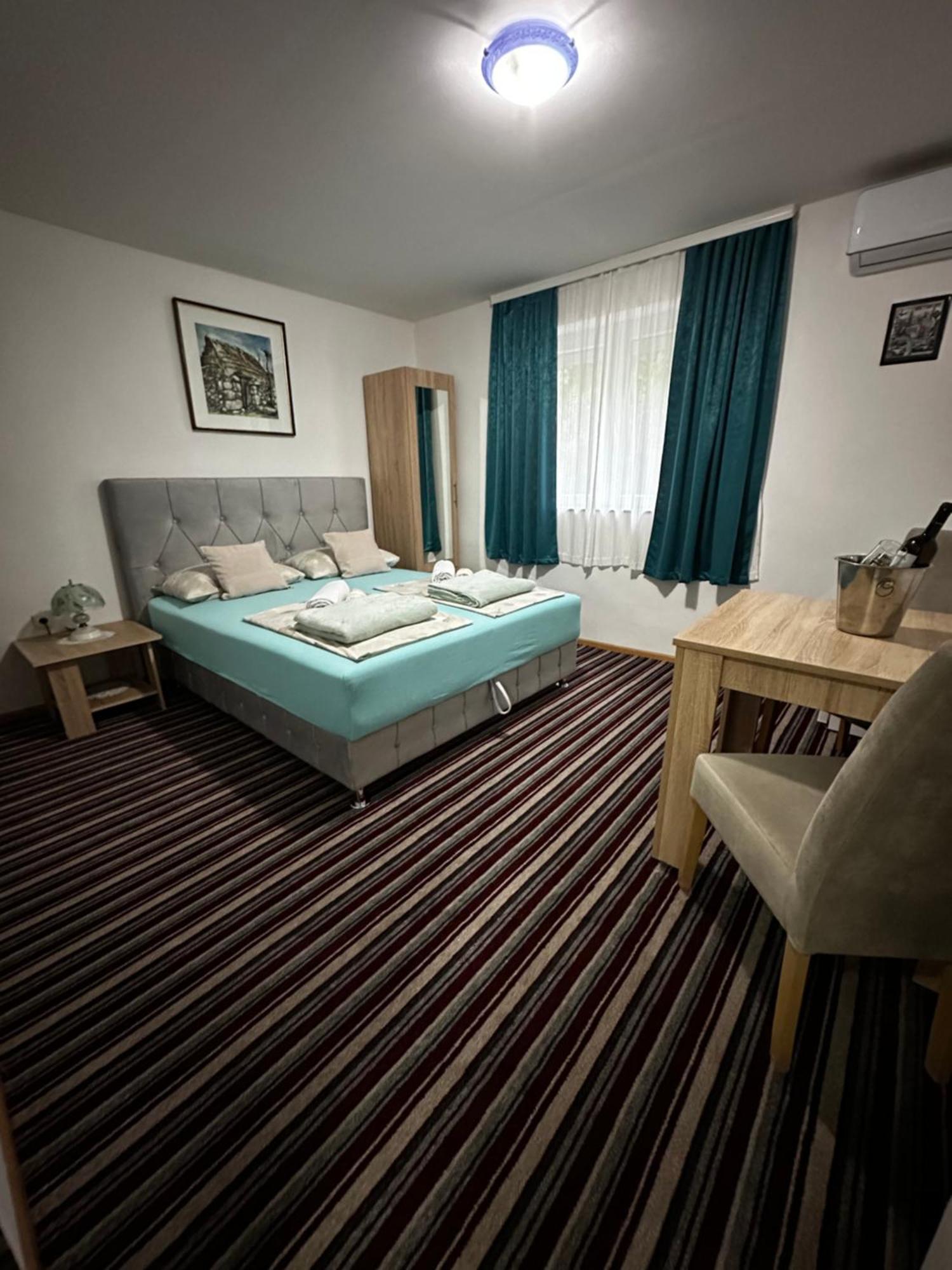 Guest House Nana Мостар Екстериор снимка