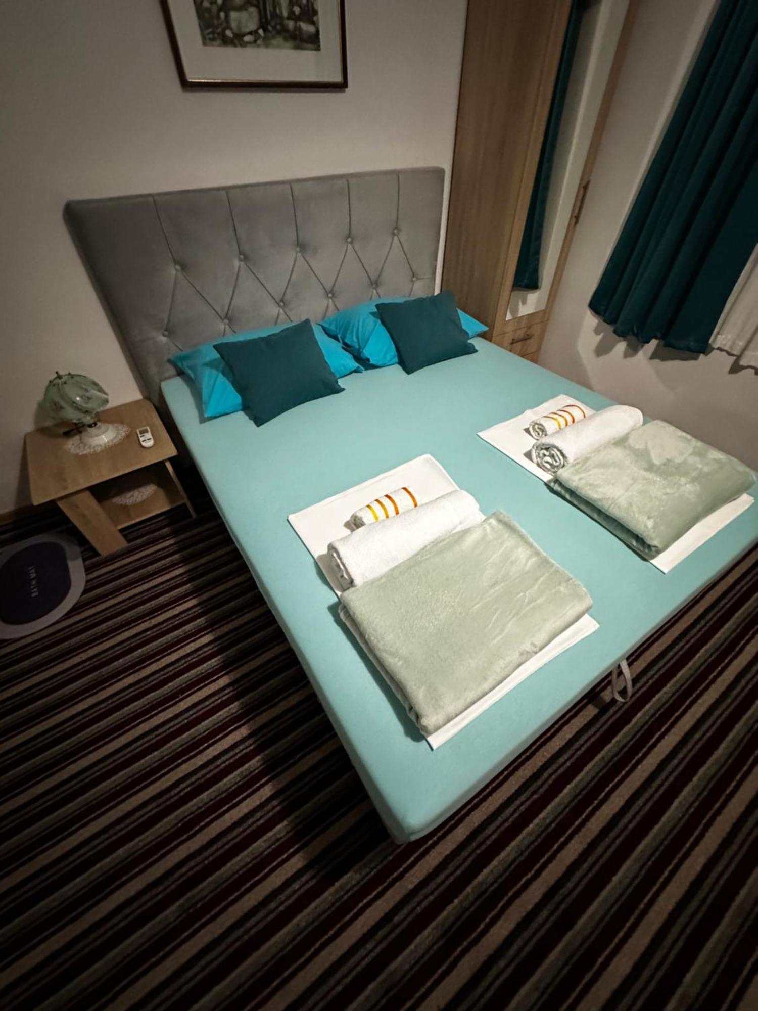 Guest House Nana Мостар Екстериор снимка