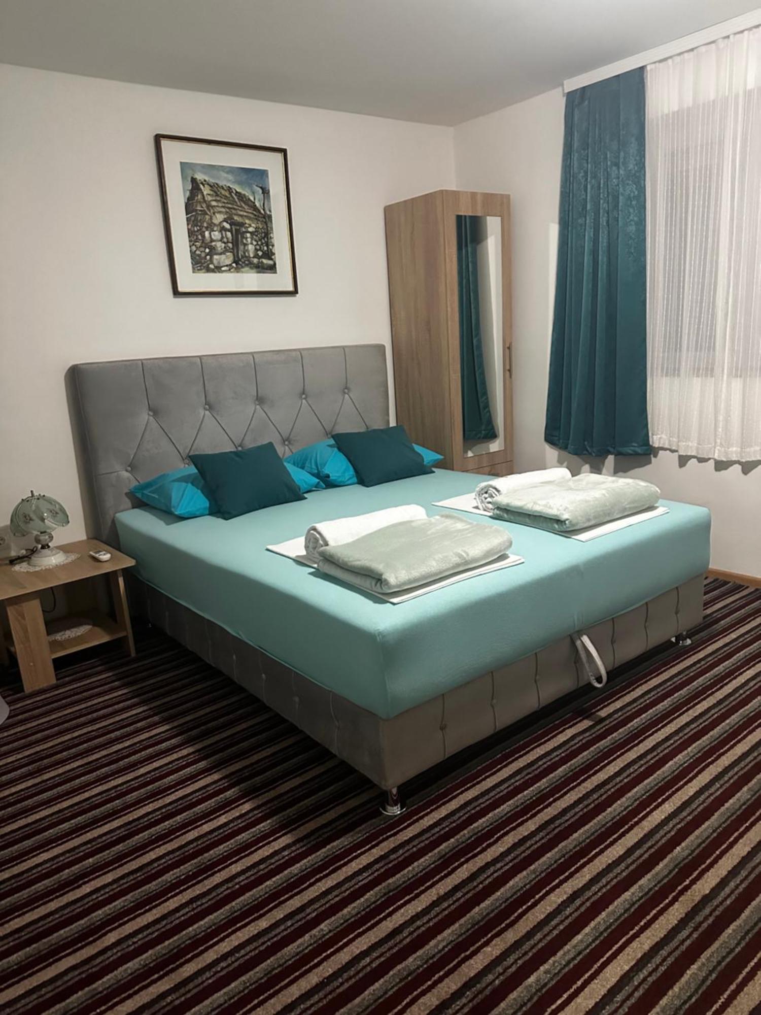 Guest House Nana Мостар Екстериор снимка